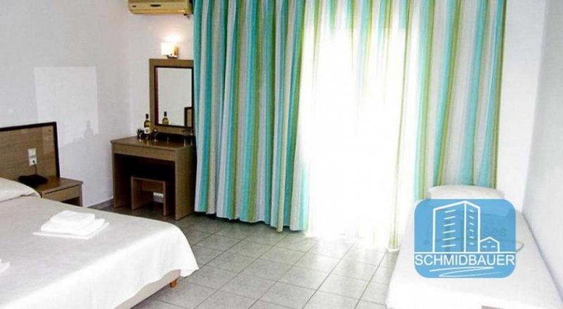 Agia Galini Kreta, Agia Galini: Zentral gelegenes Hotel mit Swimmingpool zum Verkauf Gewerbe kaufen